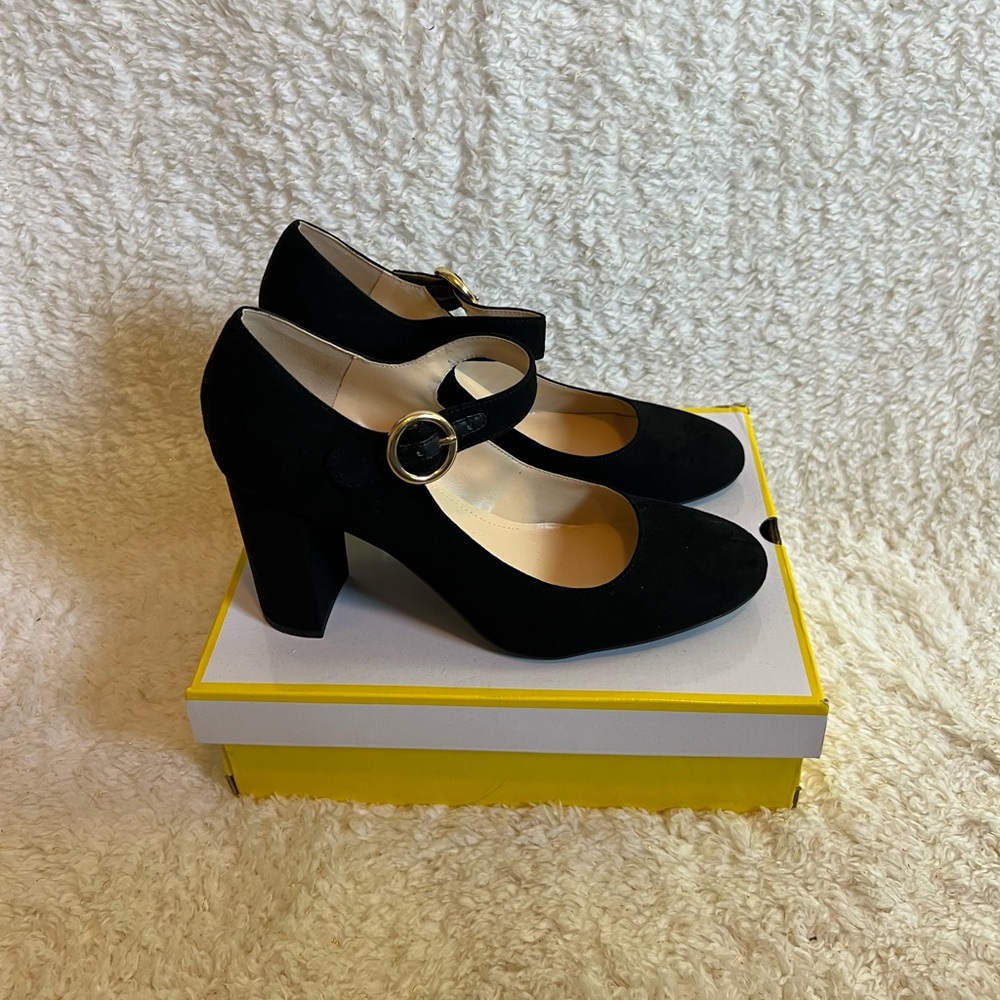 LIZ CLAIBORNE Women's Black Suede Heels with Ankle Strap